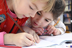 Enfants en classes